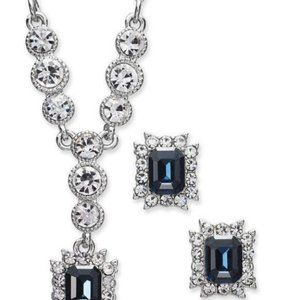 Silver-Tone Necklace & Stud Earrings Set, vintage, gifts